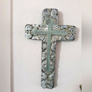 ARTISAN CERAMIC ANTIQUE LOOK DISTRESSED WALL CROSS NEW!